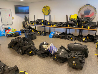 kleding in instructieruimte